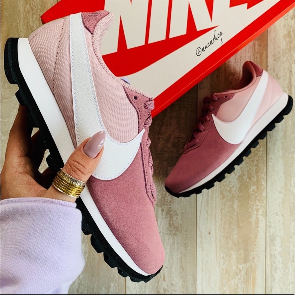 NWT Nike Pre-Love O.X - Picture 2 of 8